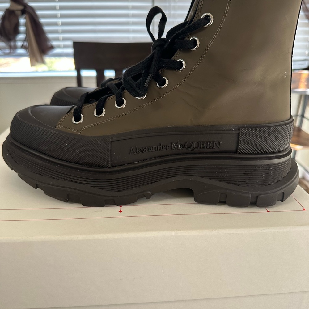 Men’s Alexander McQueen boots